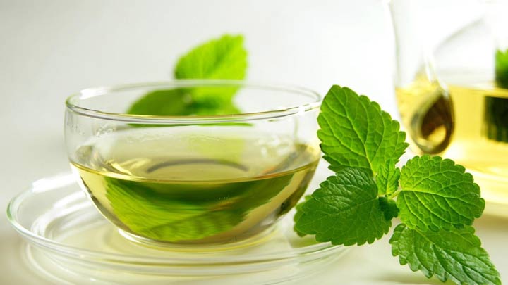 چای نعناع و چای سبز - از بین بردن بوی سیر
