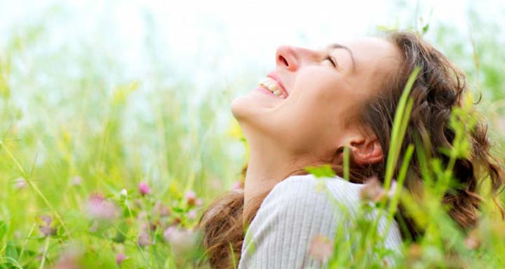 از تقلید تا تأیید از خصوصیات زنان شاد