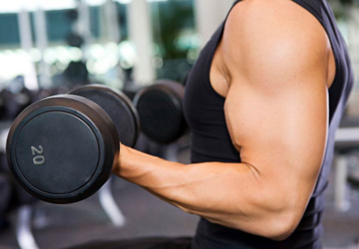 دانستنی های بدنسازی - به تدریج با وزنه‌های سنگین‌تری کار کنید تا عضلات‌تان به اندازه‌ی کافی درگیر شود.