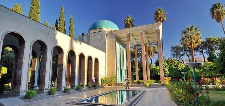 آرامگاه سعدی از جاهای دیدنی شیراز