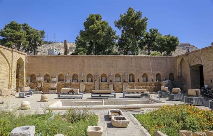 موزه هفت تنان از جاهای دیدنی شیراز