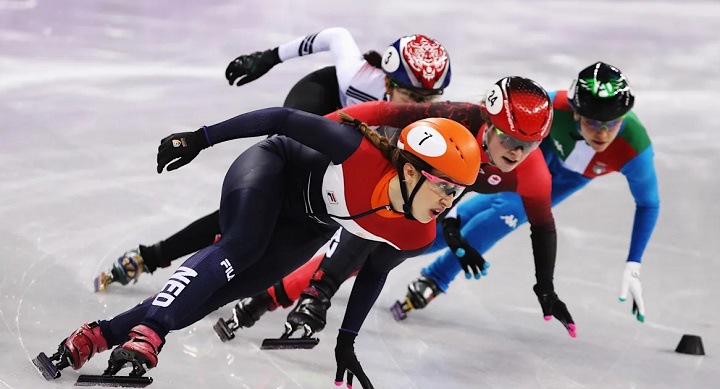 Speed ​​skating is one of the types of skating or ice skating