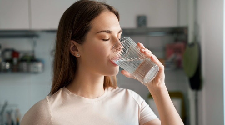 اهمیت نوشیدن آب قبل و بعد از کربوکسی تراپی