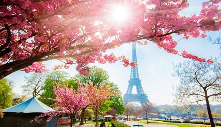 همیشه آرزوی قدم زدن در خیابان‌های سنگفرش شده پاریس، تماشای برج ایفل در...